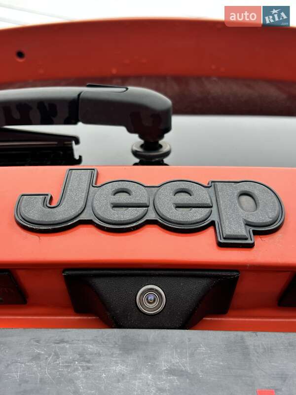 Внедорожник / Кроссовер Jeep Renegade 2015 в Сумах