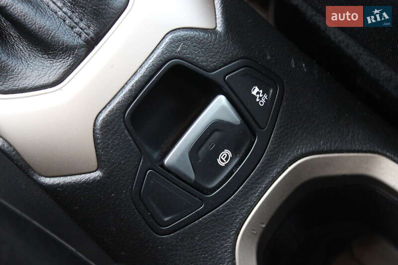 Позашляховик / Кросовер Jeep Renegade 2016 в Дніпрі фото 32 Позашляховик / Кросовер Jeep Renegade 2016 в Дніпрі