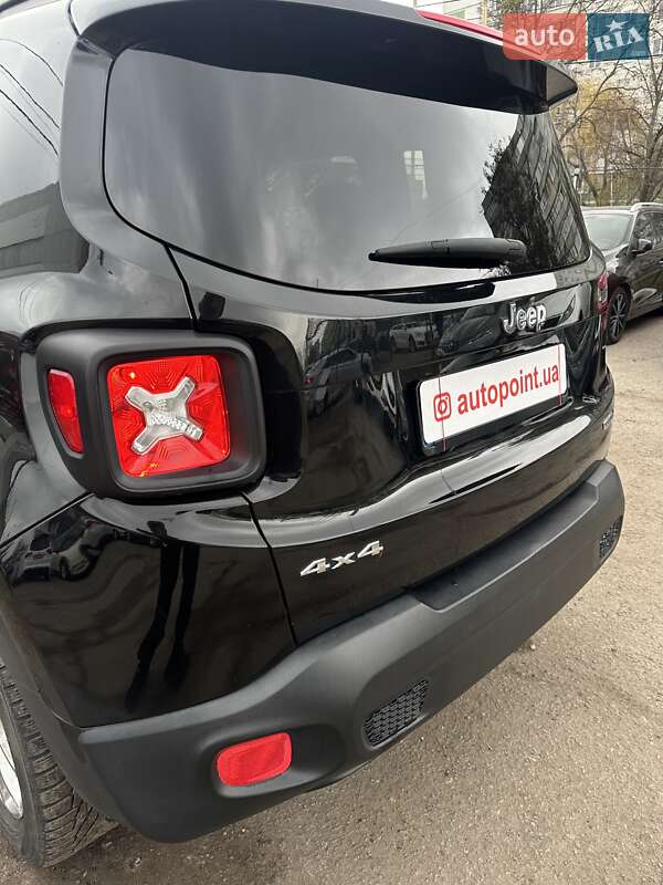 Внедорожник / Кроссовер Jeep Renegade 2016 в Сумах