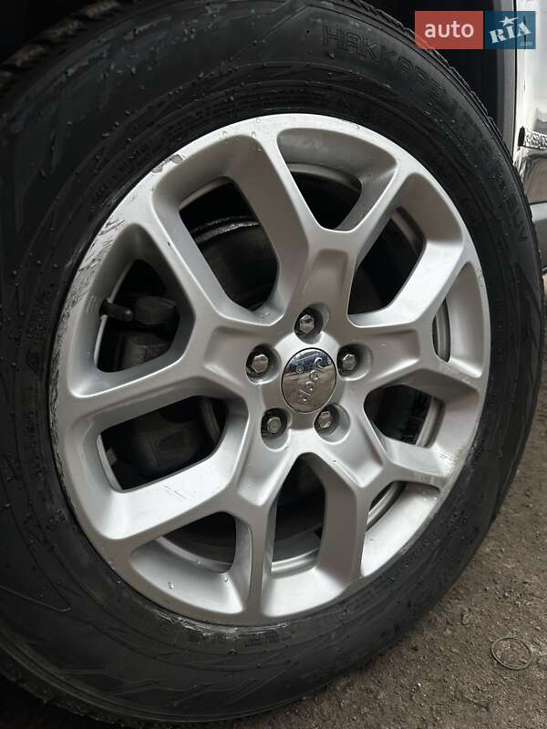 Внедорожник / Кроссовер Jeep Renegade 2016 в Сумах