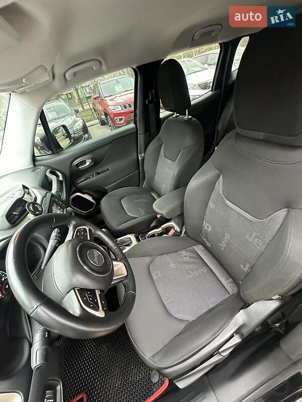 Внедорожник / Кроссовер Jeep Renegade 2016 в Сумах