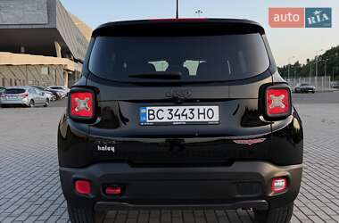 Позашляховик / Кросовер Jeep Renegade 2015 в Львові