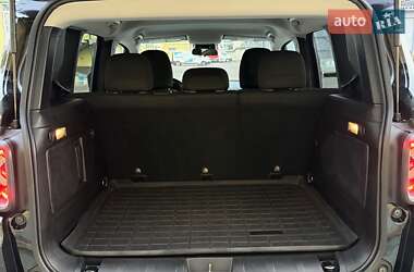 Позашляховик / Кросовер Jeep Renegade 2015 в Львові