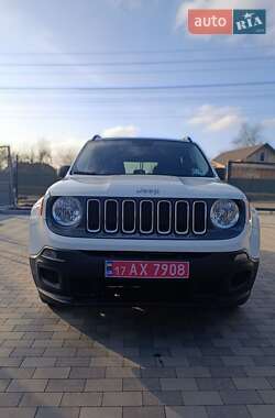 Внедорожник / Кроссовер Jeep Renegade 2015 в Лубнах