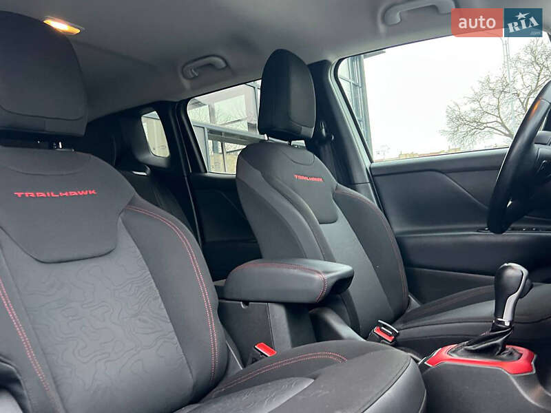 Позашляховик / Кросовер Jeep Renegade 2016 в Івано-Франківську фото 20 Позашляховик / Кросовер Jeep Renegade 2016 в Івано-Франківську