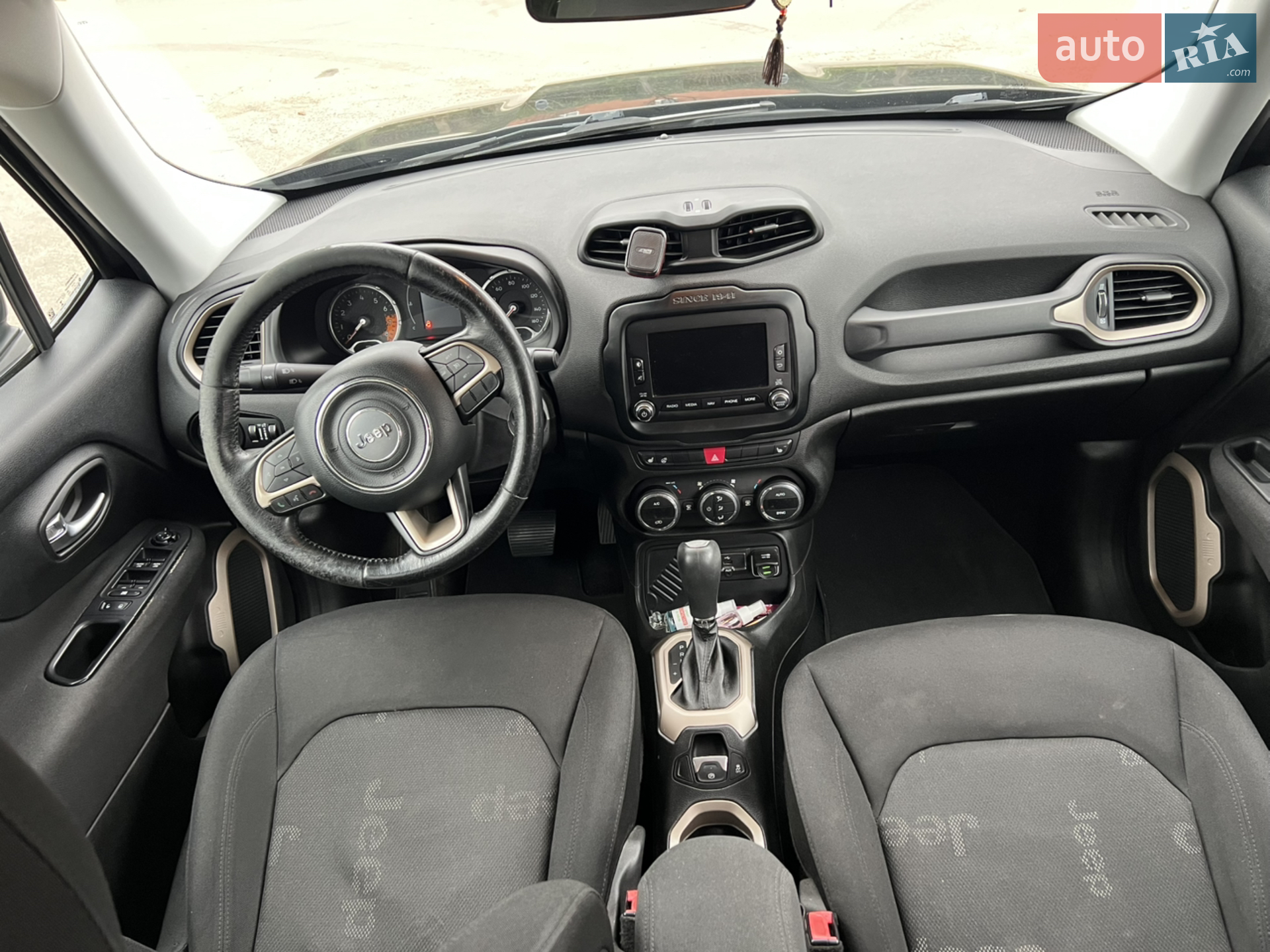 2015 Jeep Renegade - мініатюра 23