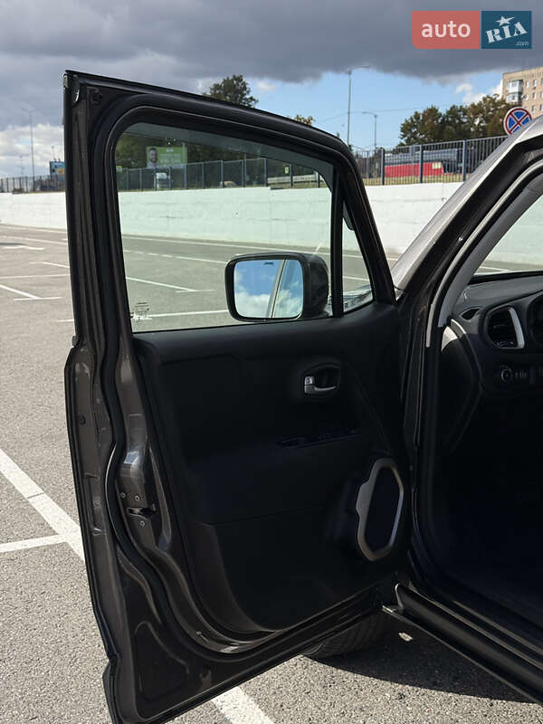 Позашляховик / Кросовер Jeep Renegade 2017 в Полтаві