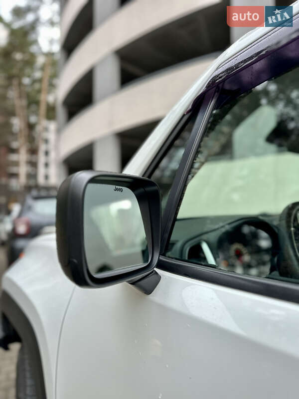 Внедорожник / Кроссовер Jeep Renegade 2018 в Киеве фото 17 Внедорожник / Кроссовер Jeep Renegade 2018 в Киеве