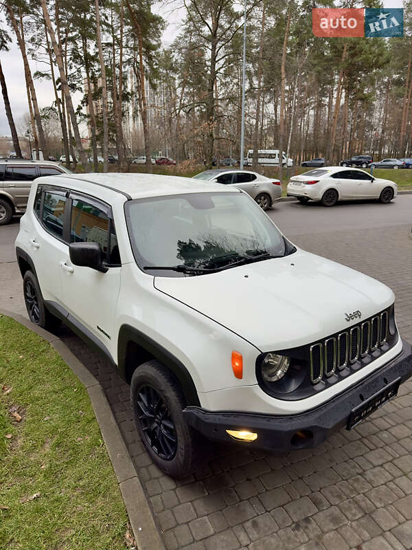 Внедорожник / Кроссовер Jeep Renegade 2018 в Киеве фото 31 Внедорожник / Кроссовер Jeep Renegade 2018 в Киеве
