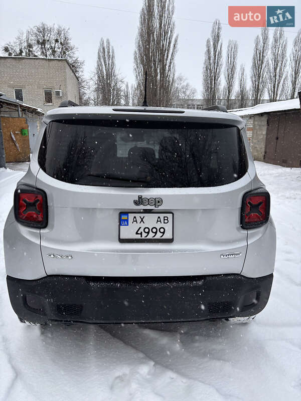 Позашляховик / Кросовер Jeep Renegade 2015 в Харкові