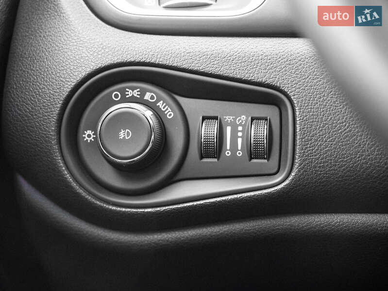 Внедорожник / Кроссовер Jeep Renegade 2020 в Киеве