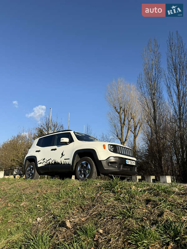 Позашляховик / Кросовер Jeep Renegade 2017 в Харкові