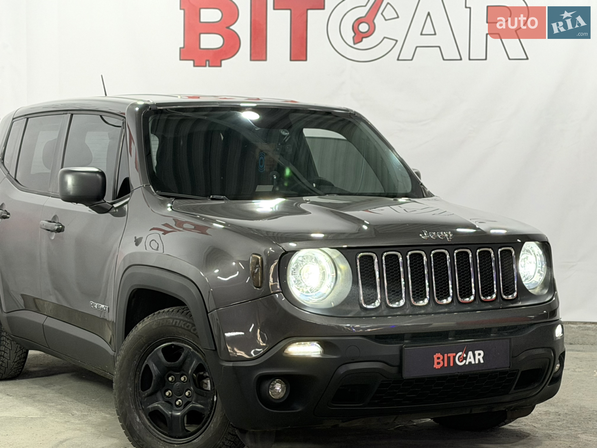 2016 Jeep Renegade - мініатюра 3
