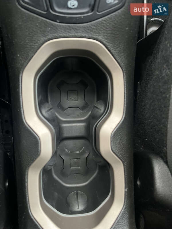 Внедорожник / Кроссовер Jeep Renegade 2017 в Бердичеве