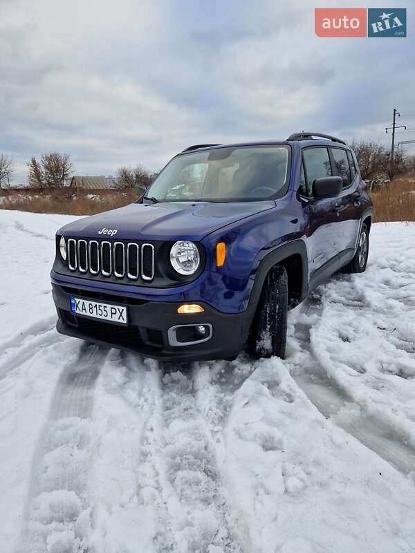 Внедорожник / Кроссовер Jeep Renegade 2017 в Киеве