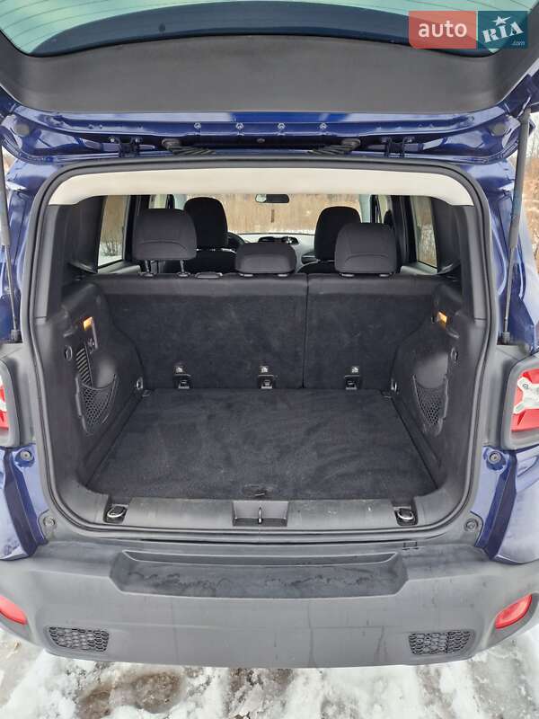 Внедорожник / Кроссовер Jeep Renegade 2017 в Киеве