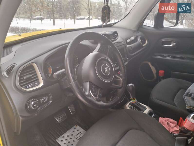 Внедорожник / Кроссовер Jeep Renegade 2016 в Киеве