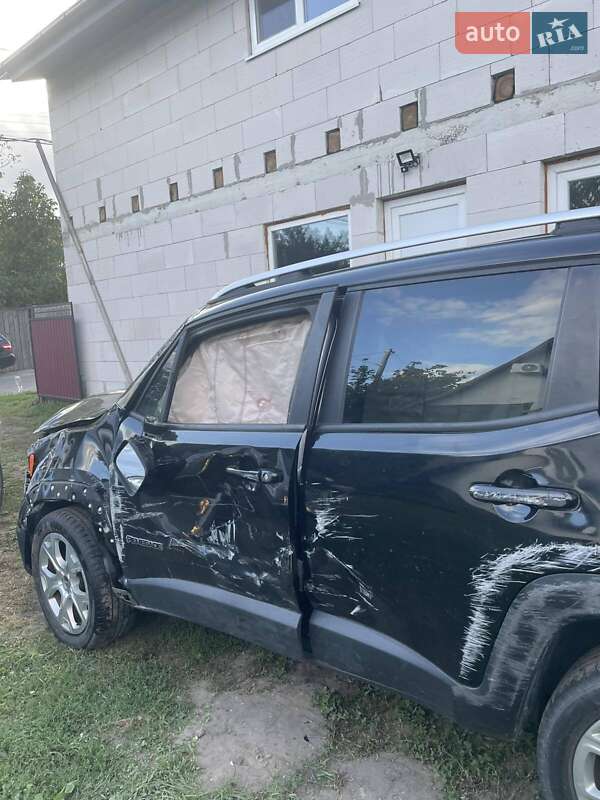 Внедорожник / Кроссовер Jeep Renegade 2015 в Брусилове