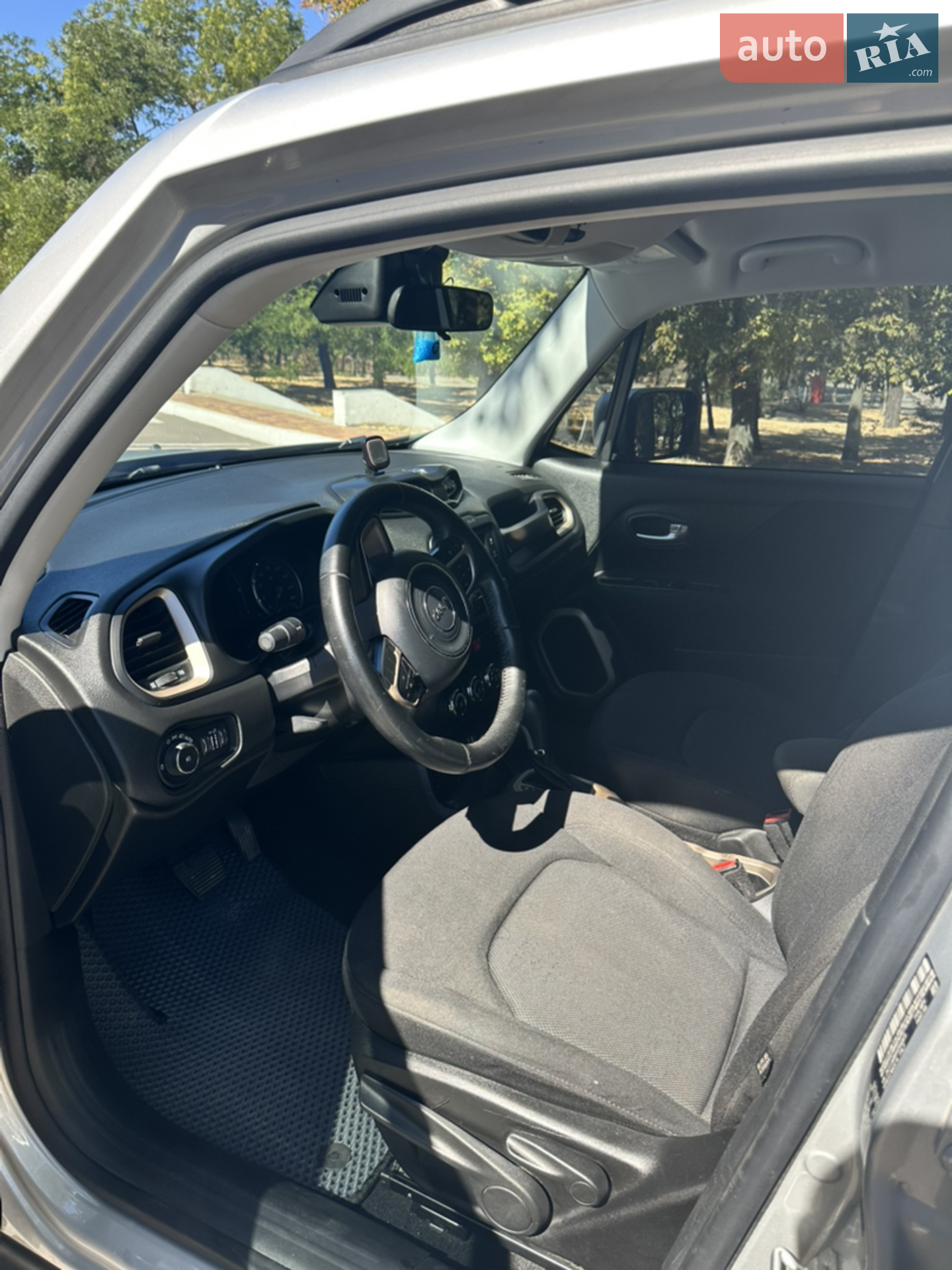 2016 Jeep Renegade - мініатюра 8