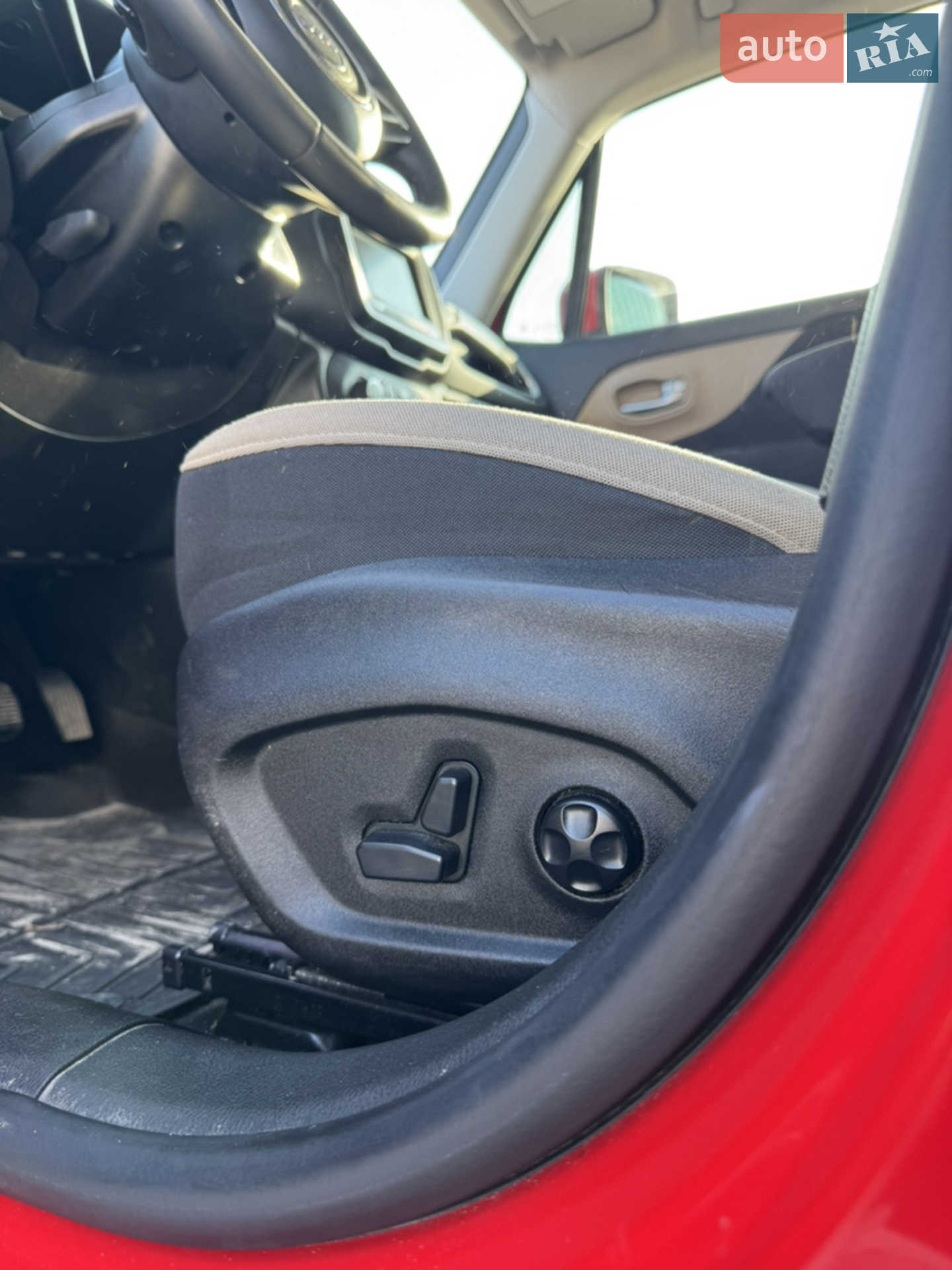 2018 Jeep Renegade - мініатюра 24