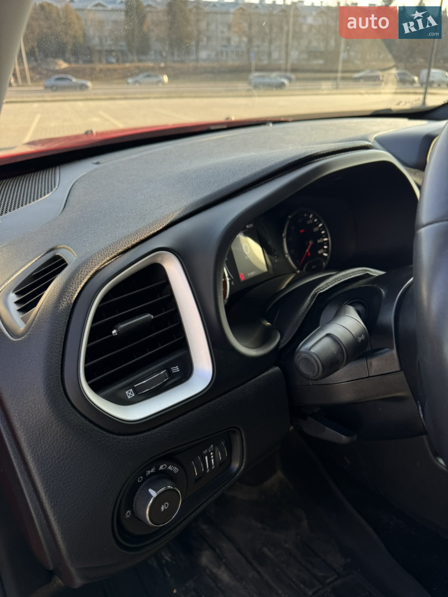 2018 Jeep Renegade - мініатюра 28