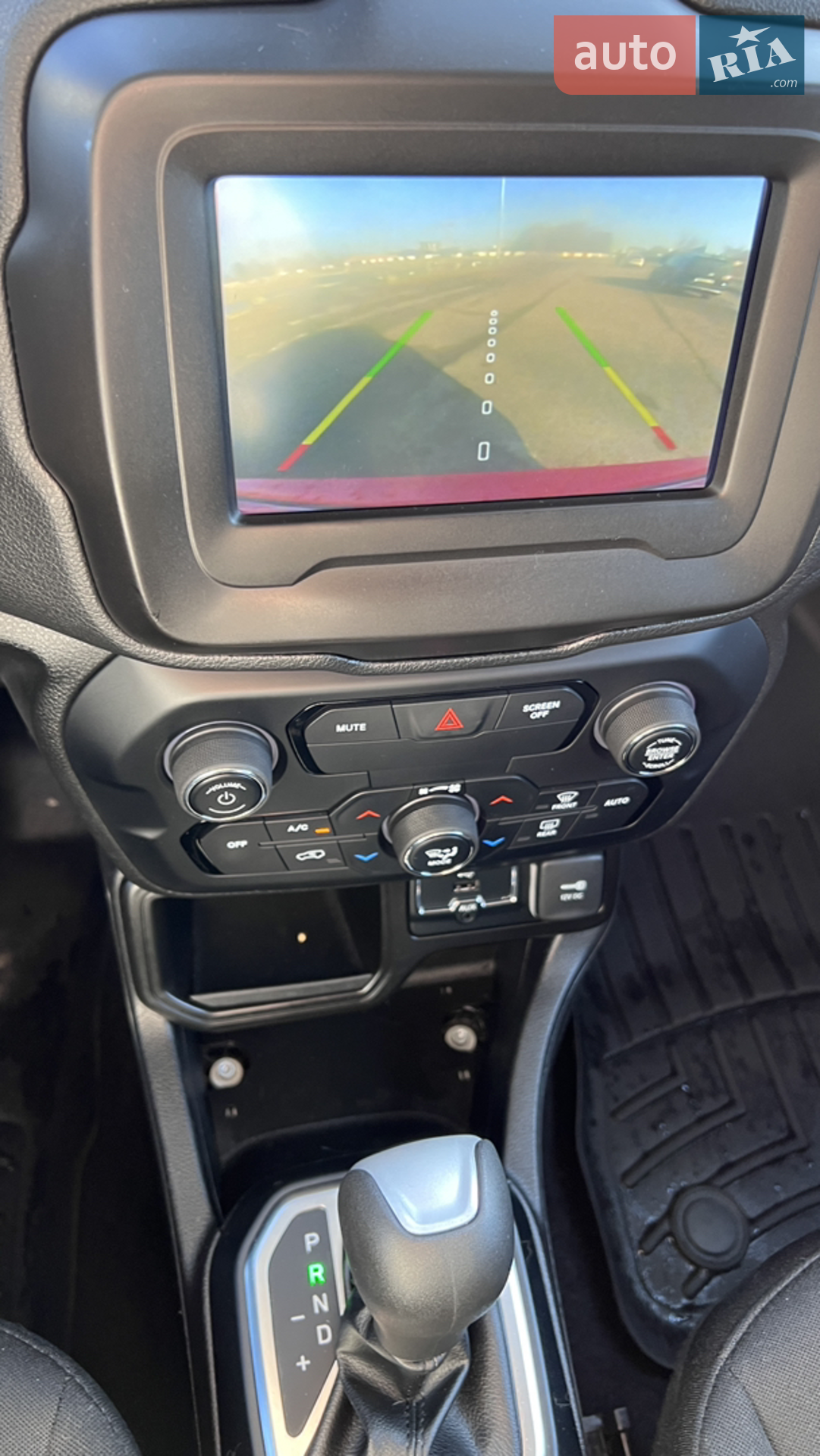 2020 Jeep Renegade - мініатюра 21