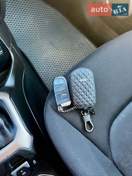 Внедорожник / Кроссовер Jeep Renegade 2016 в Бердичеве