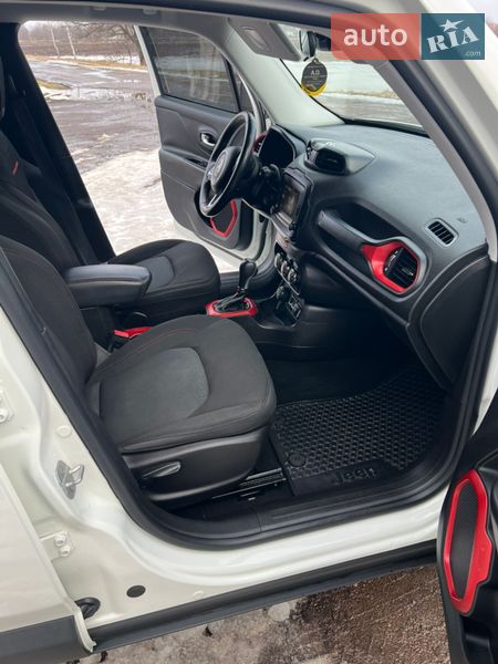 Внедорожник / Кроссовер Jeep Renegade 2015 в Диканьке