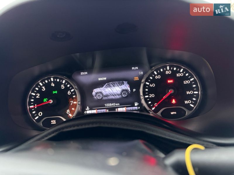 Внедорожник / Кроссовер Jeep Renegade 2016 в Кривом Роге