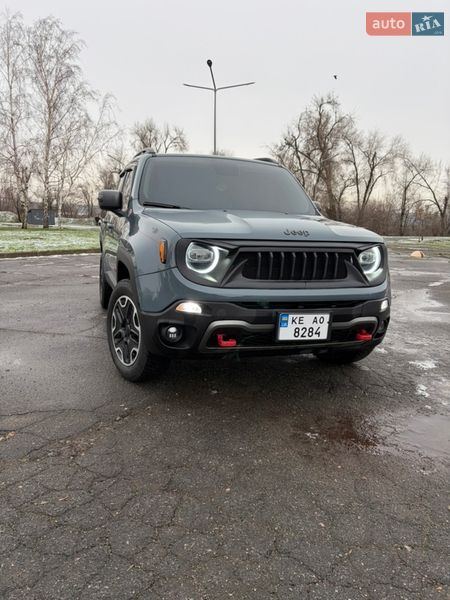 Внедорожник / Кроссовер Jeep Renegade 2016 в Кривом Роге