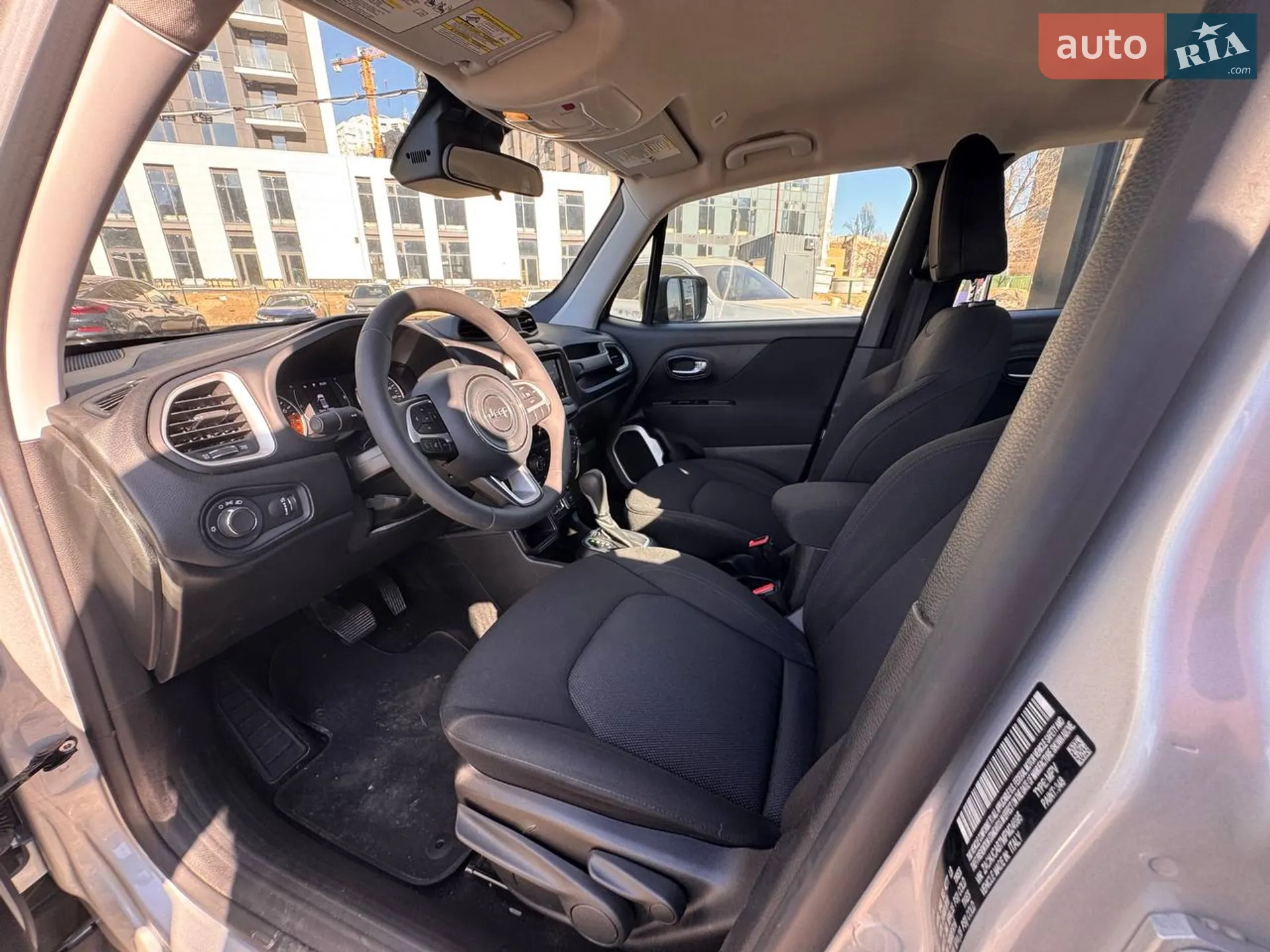 2020 Jeep Renegade - мініатюра 35