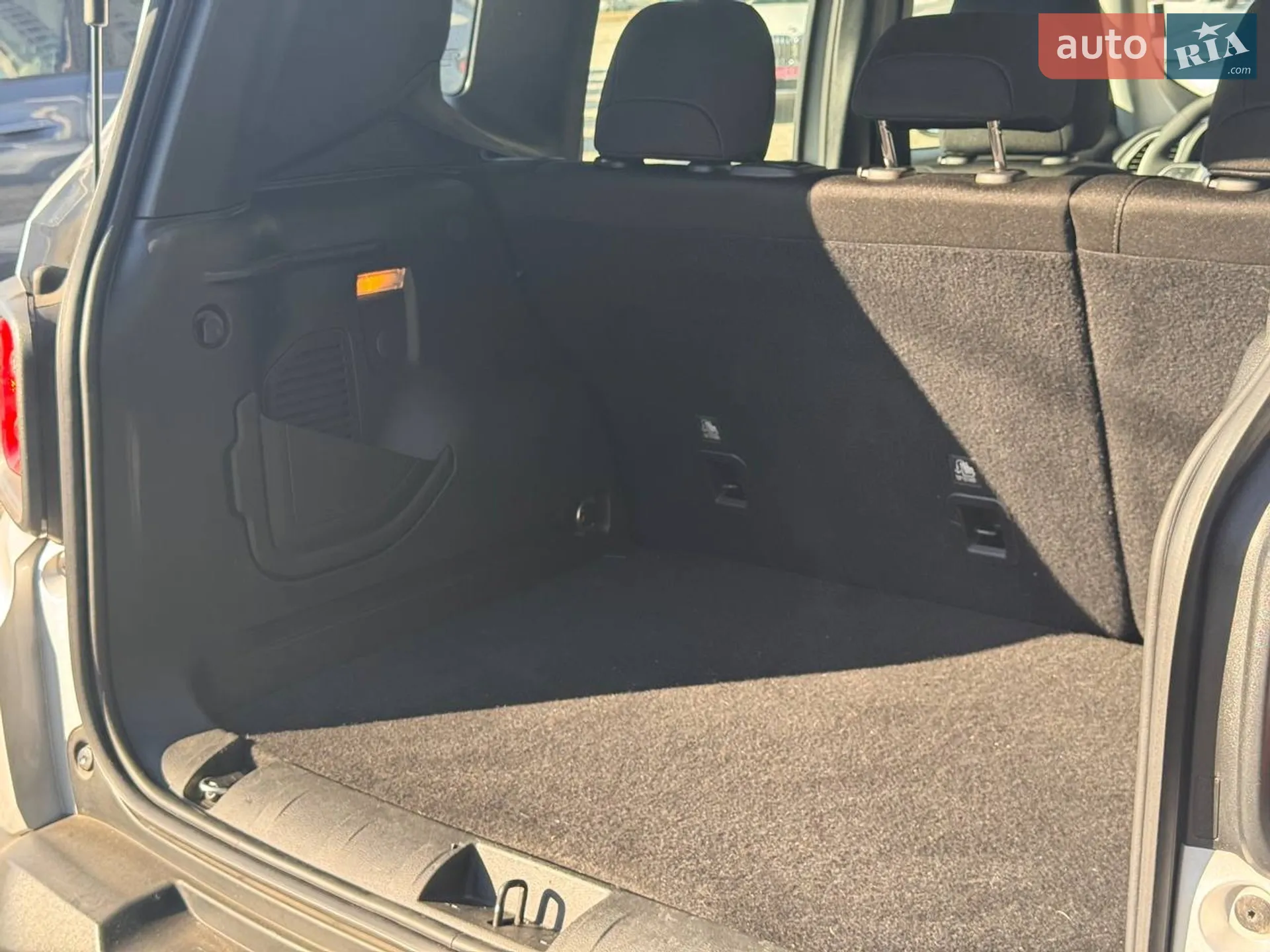 2020 Jeep Renegade - мініатюра 45