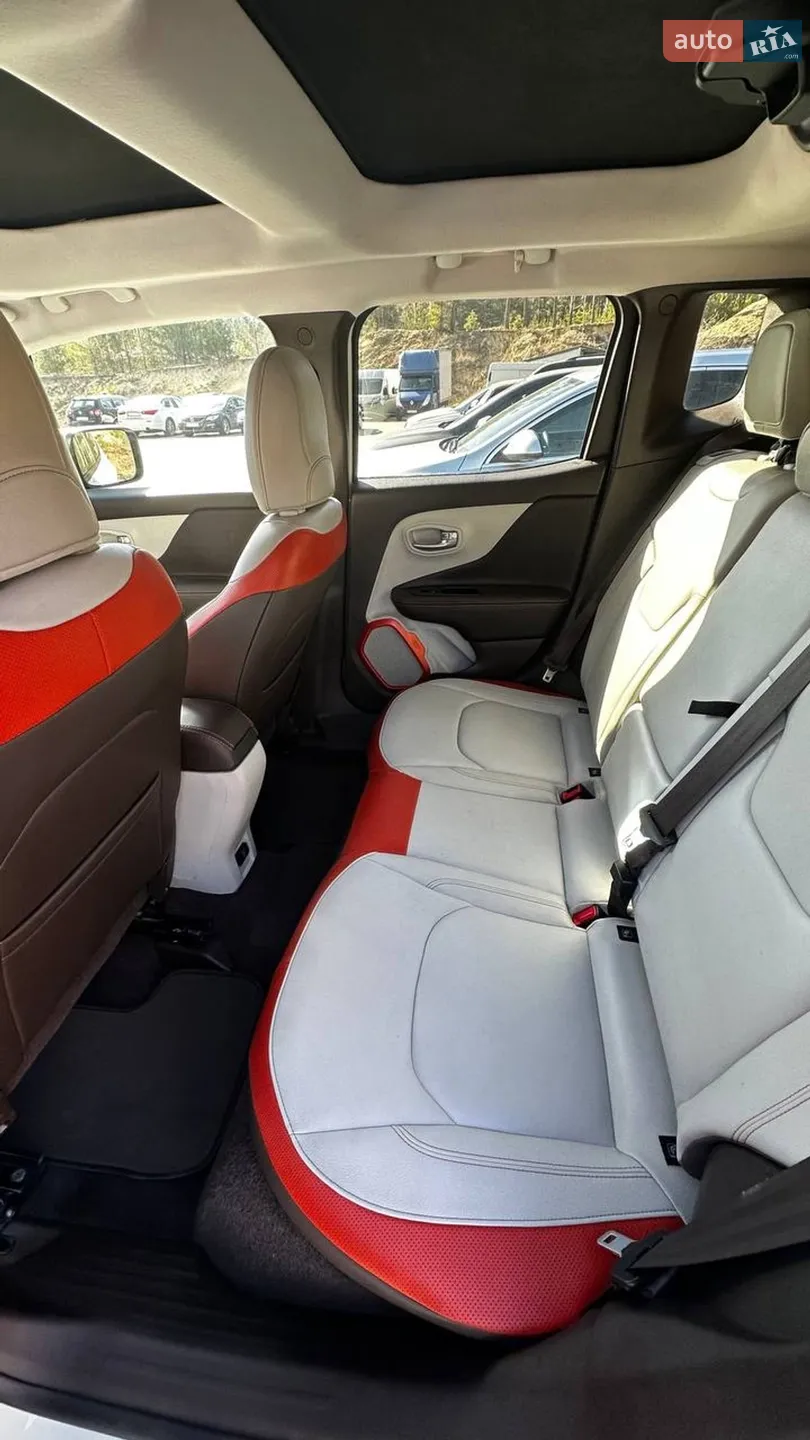 2016 Jeep Renegade - мініатюра 7