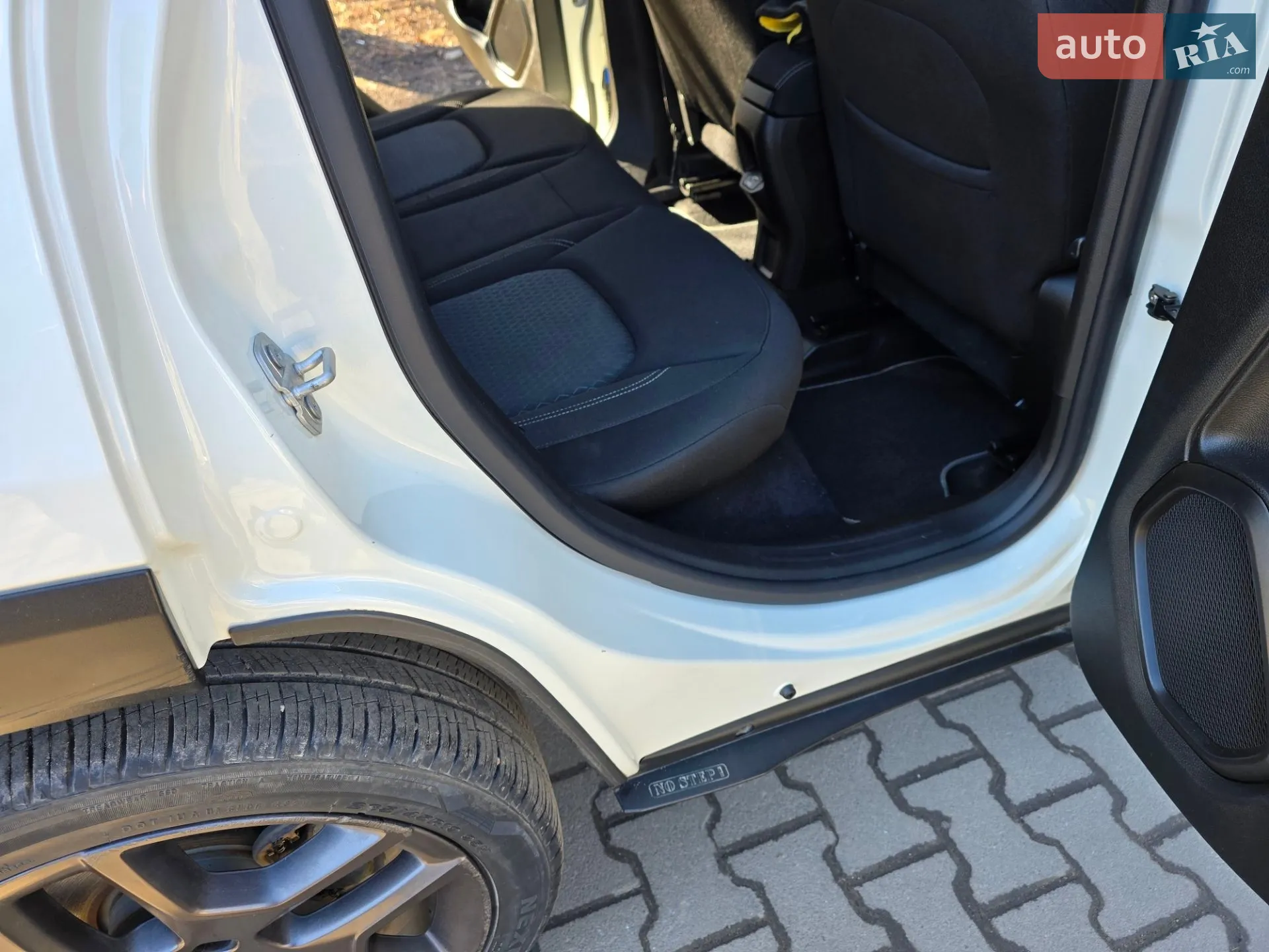 2020 Jeep Renegade - мініатюра 25
