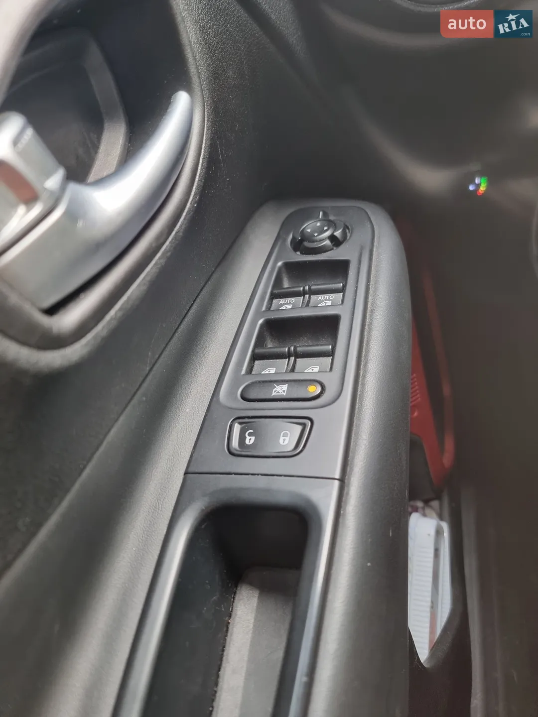 2018 Jeep Renegade - мініатюра 38
