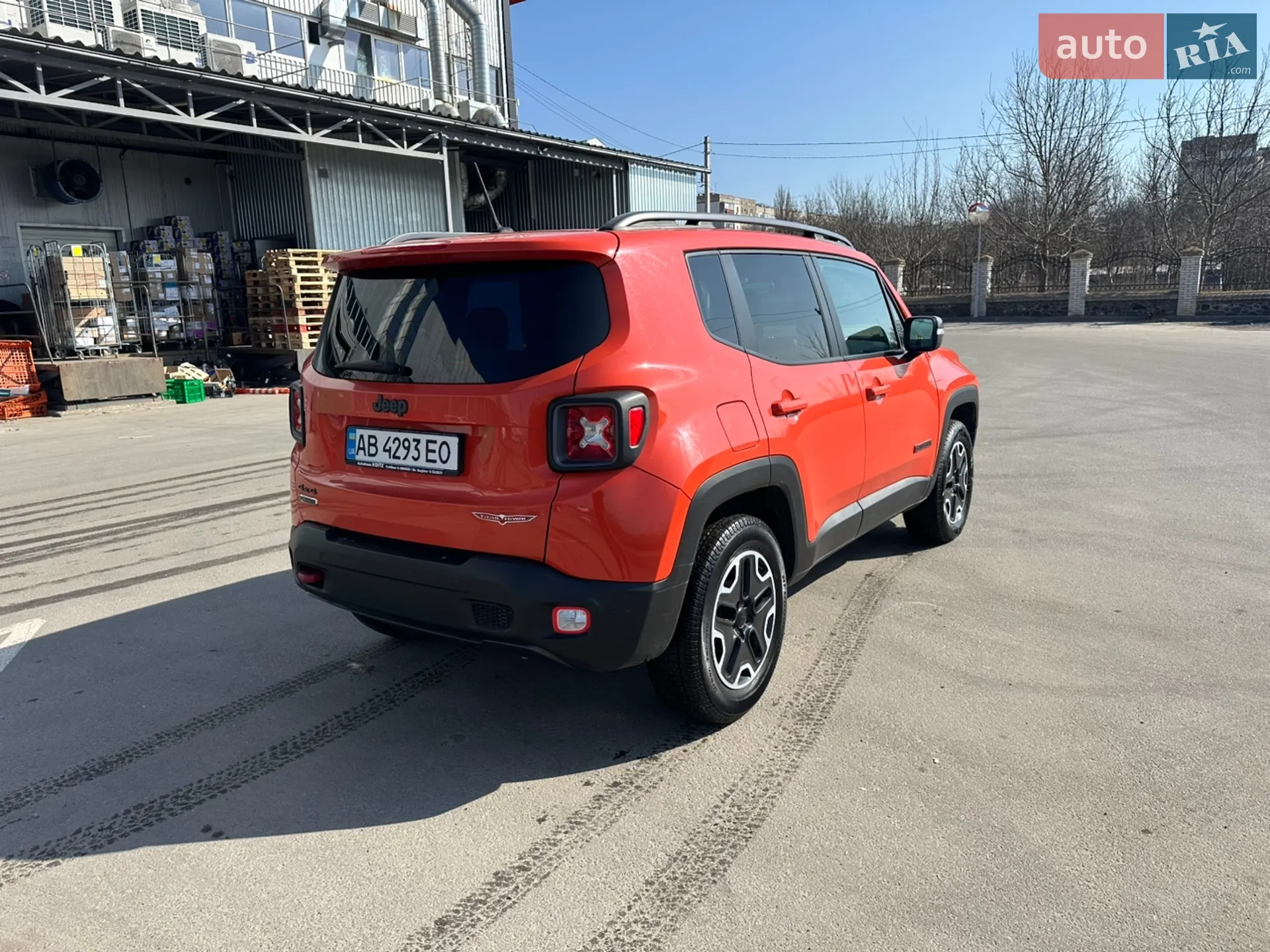 2015 Jeep Renegade - мініатюра 4