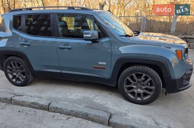 Внедорожник / Кроссовер Jeep Renegade 2016 в Киеве