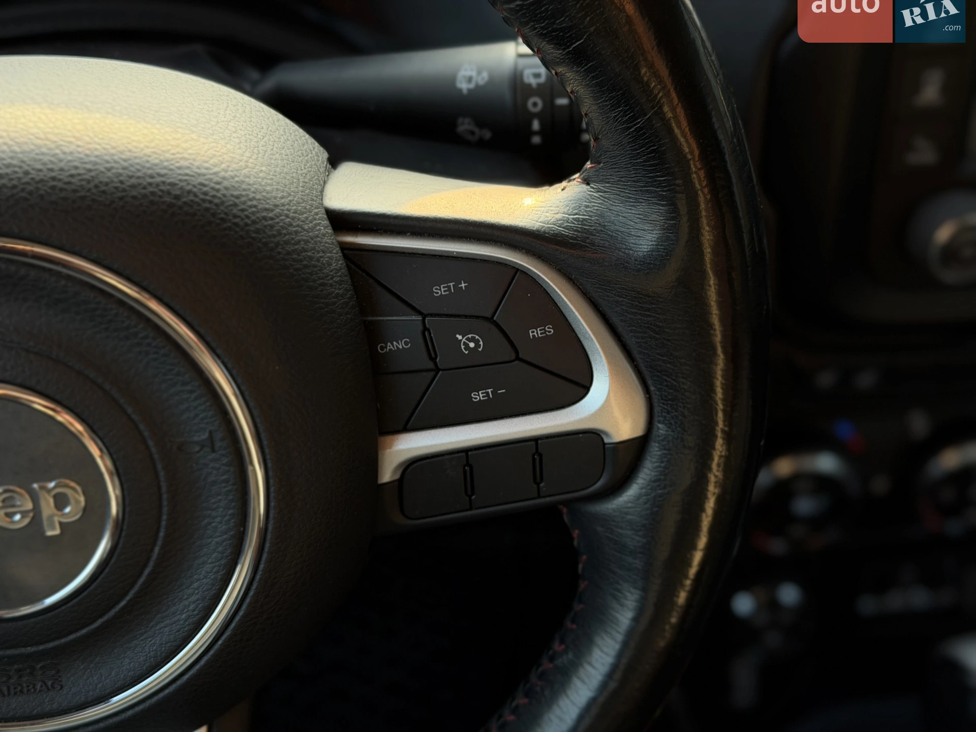 2017 Jeep Renegade - мініатюра 38