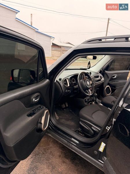 Внедорожник / Кроссовер Jeep Renegade 2016 в Прилуках