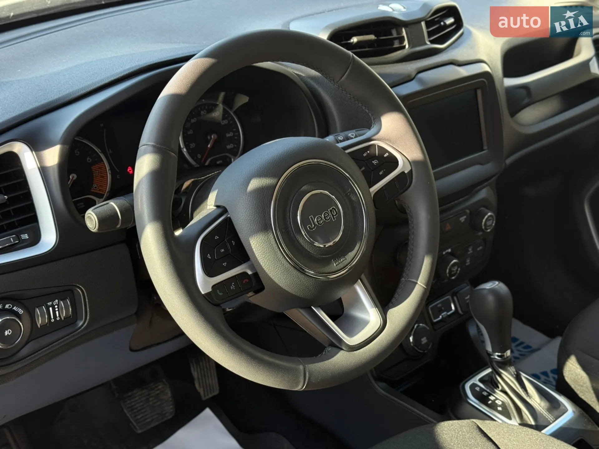 2020 Jeep Renegade - мініатюра 9