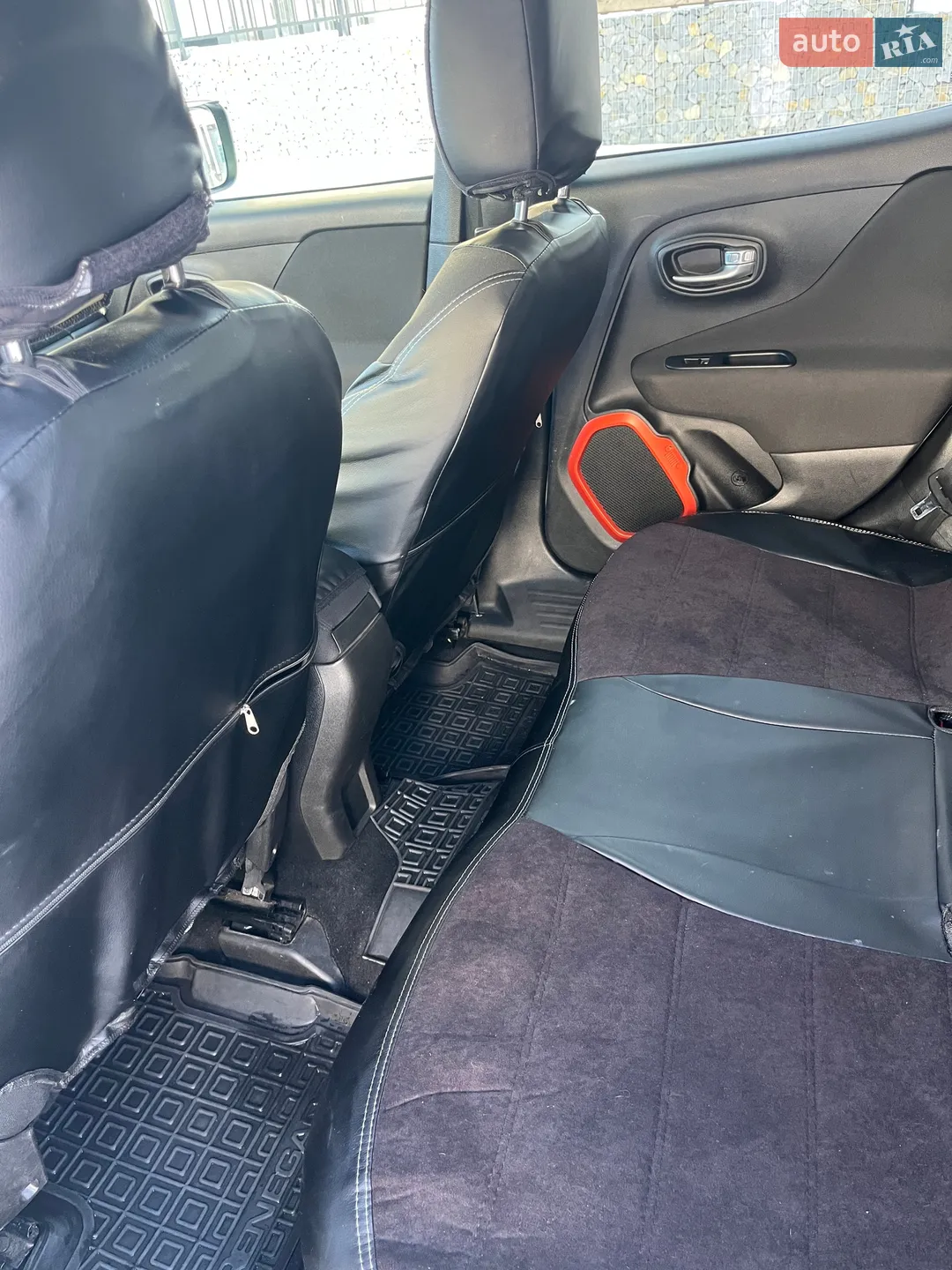 2018 Jeep Renegade - мініатюра 16