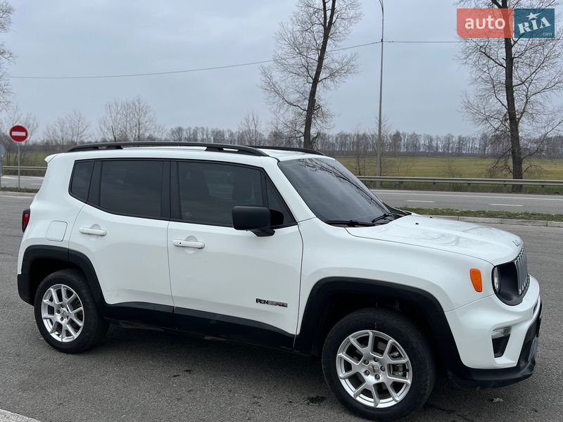 Внедорожник / Кроссовер Jeep Renegade 2022 в Ромнах