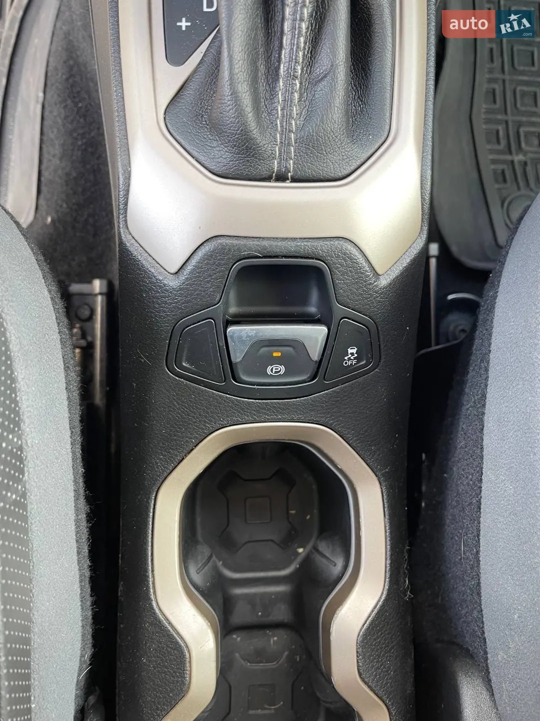 2015 Jeep Renegade - мініатюра 23