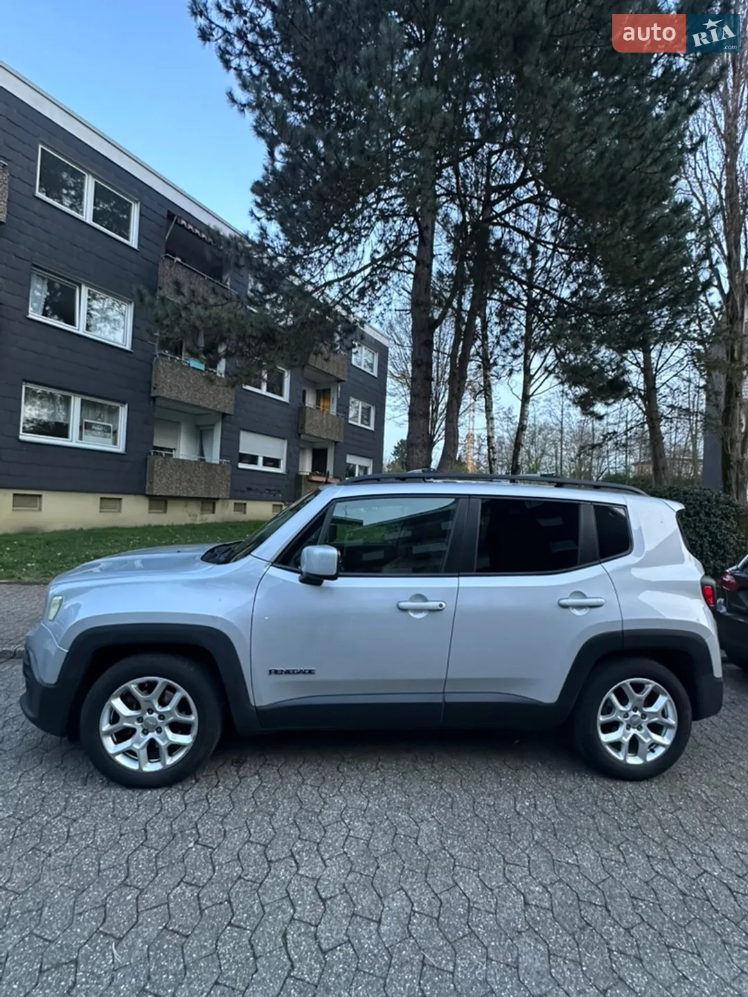2016 Jeep Renegade - мініатюра 5