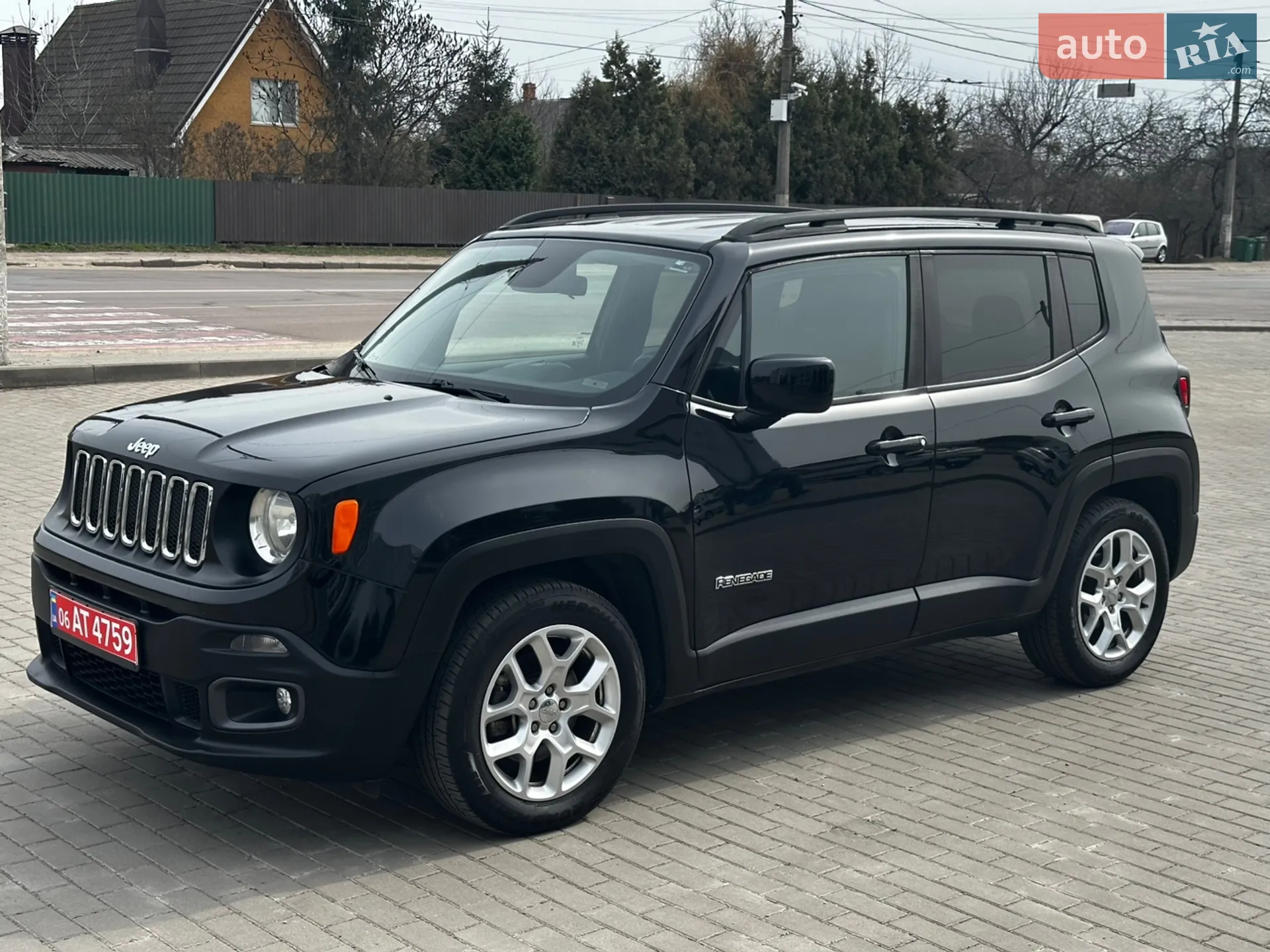2016 Jeep Renegade - мініатюра 2