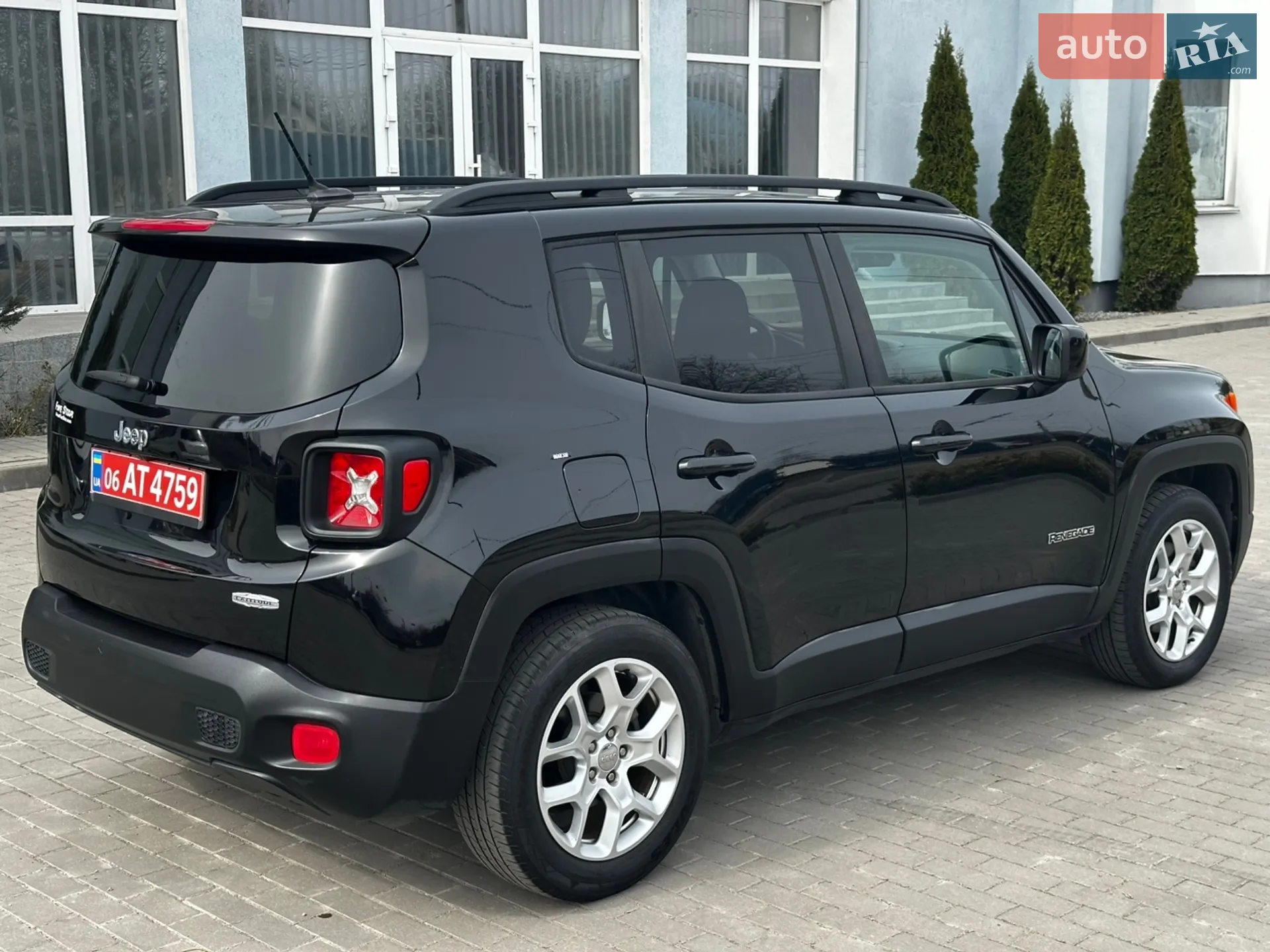 2016 Jeep Renegade - мініатюра 8