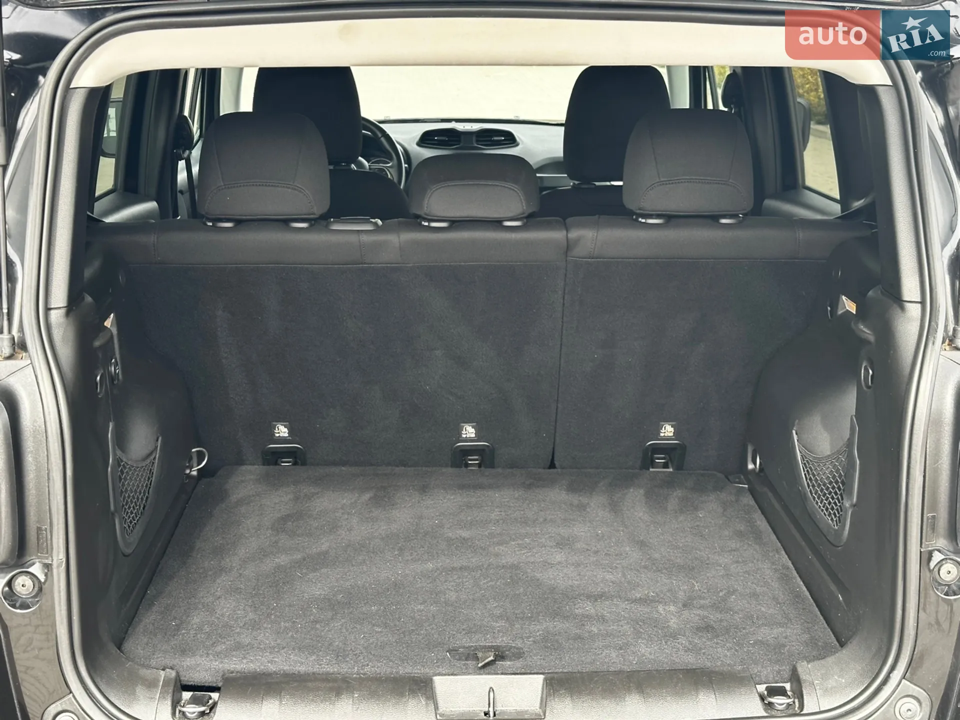 2016 Jeep Renegade - мініатюра 23