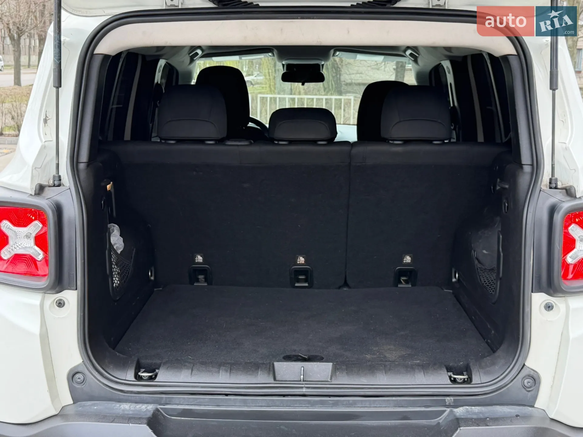 2018 Jeep Renegade - мініатюра 12