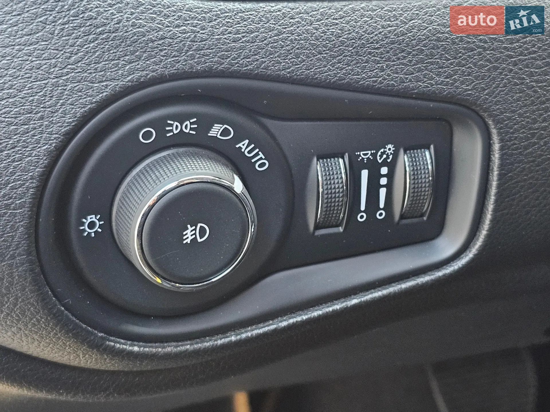 2018 Jeep Renegade - мініатюра 23