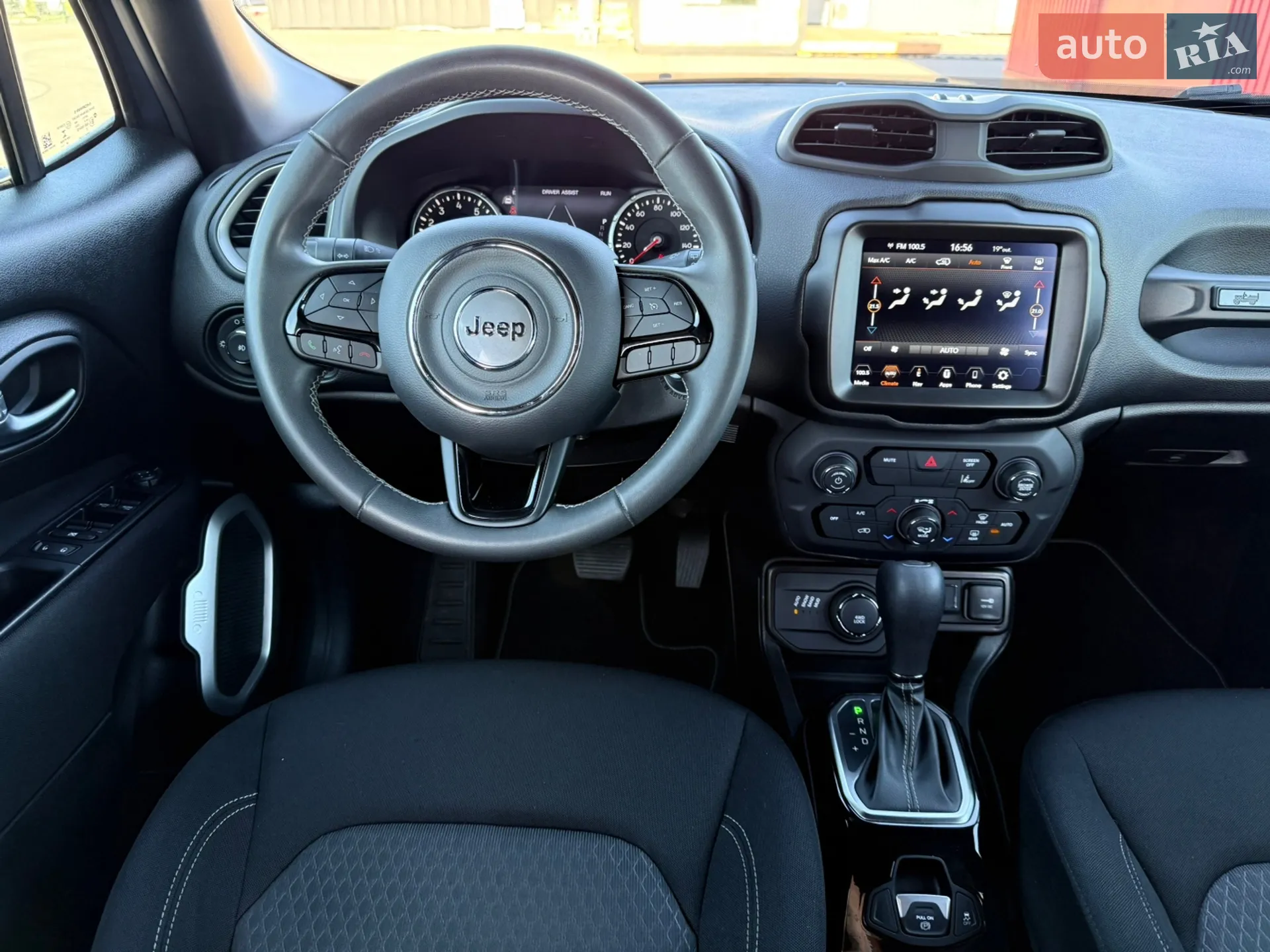 2020 Jeep Renegade - мініатюра 23